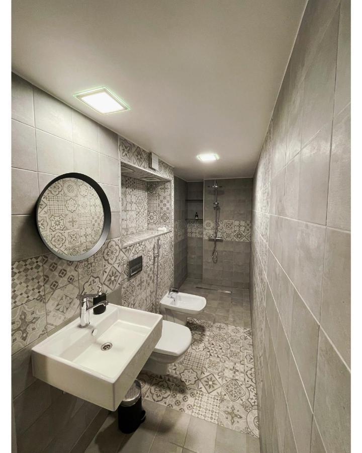 Brivdienu Maja Ezerkalni Myza Dzirtsiyems Exteriér fotografie